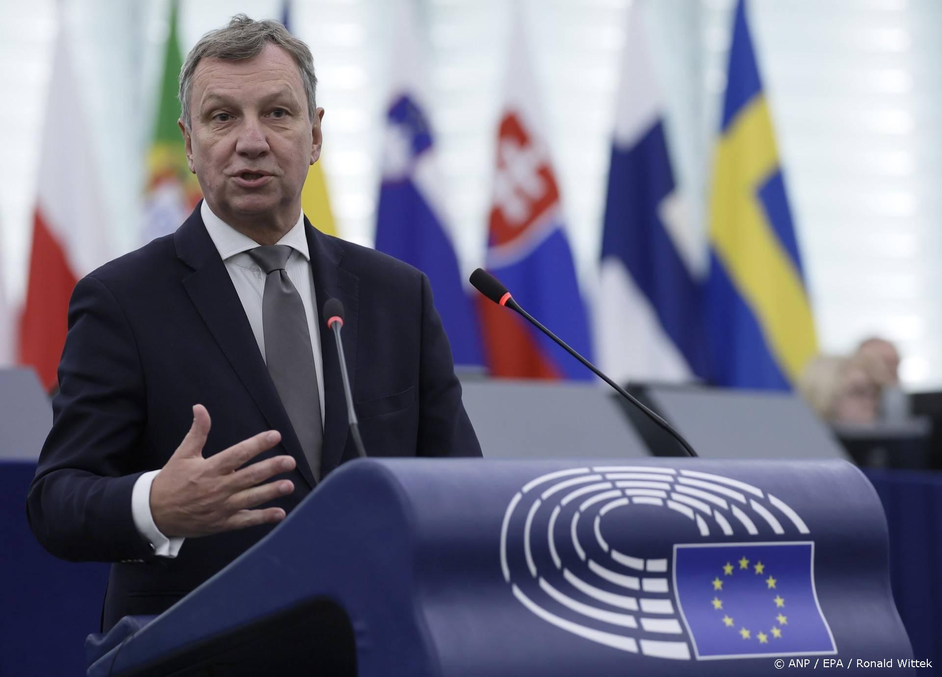 Grootste fractie Europarlement hekelt ‘chantage’ Trump