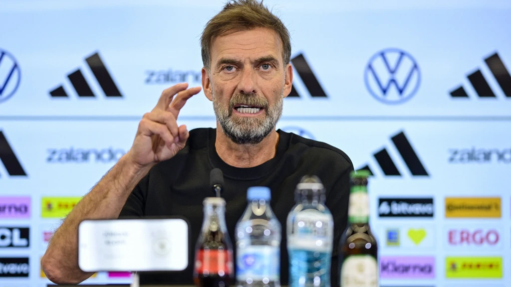 Duitse bondscoach Klopp waarschuwt media: 'Als jullie je misdragen, dan ben ik weg'