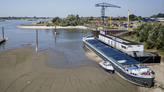 'Problematische scheuren' ontdekt in twee dijken