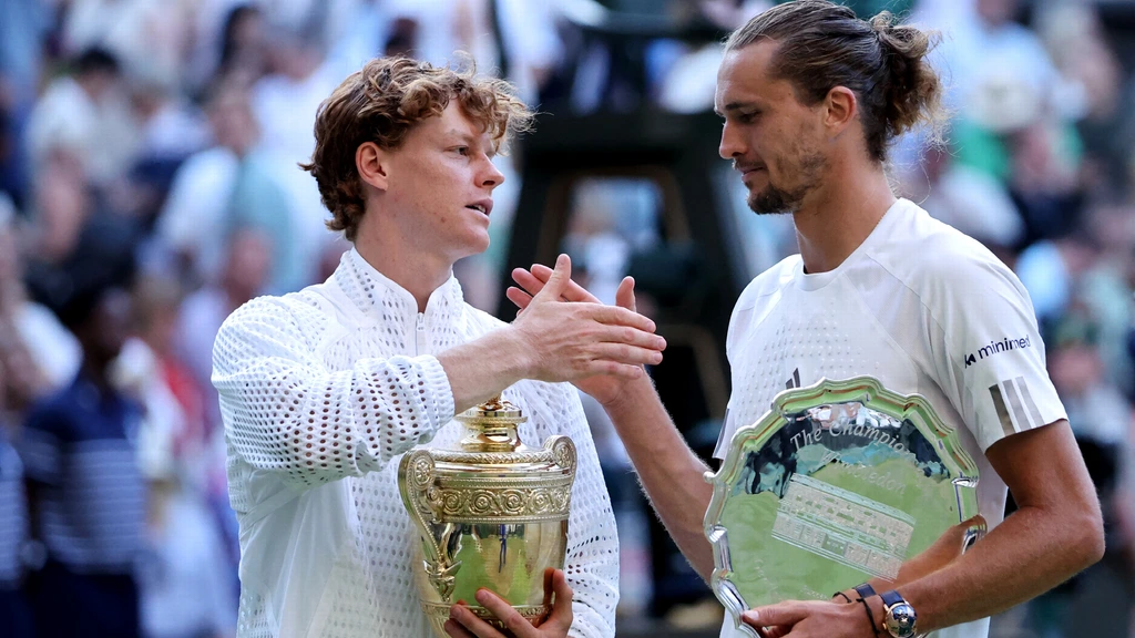 Wimbledon-kampioen Sinner looft Zverev: 'Ik moet gaan oppassen voor jou'