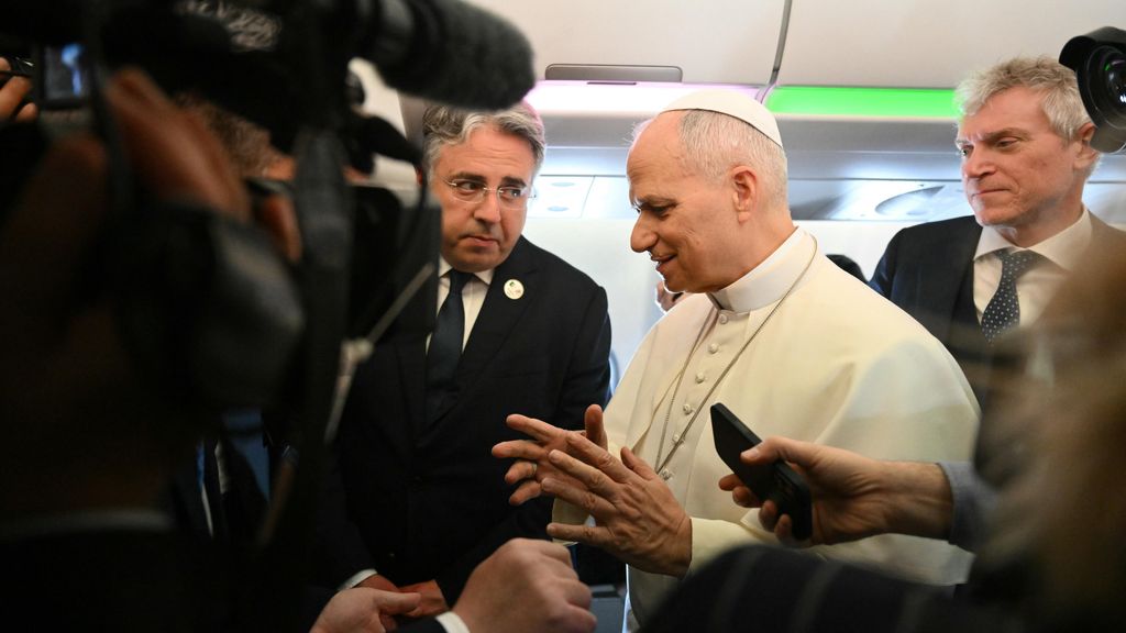 Paus reageert op uithaal Trump: 'Blijf me uitspreken tegen oorlog'