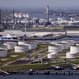 Sluiting Straat van Hormuz stuwt meer olie door Rotterdamse haven