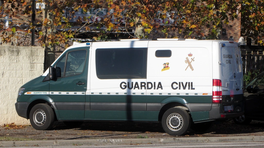 Meisje (2) in Spanje achtergelaten in auto, gestorven door hitte