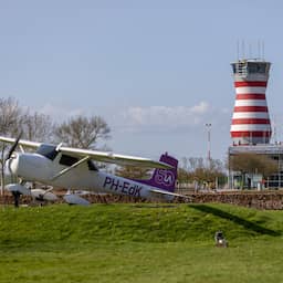 Rechter corrigeert minister: voor 2027 besluit over vergunning Lelystad Airport