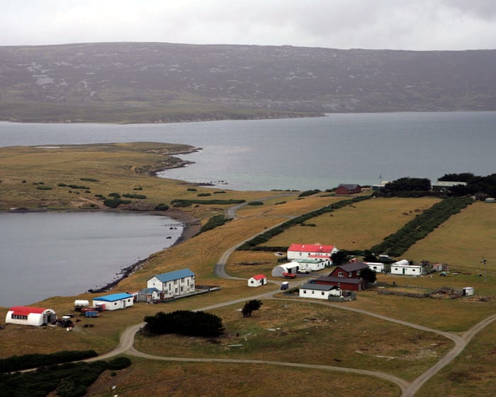 Downing Street says sovereignty of Falkland Islands ‘rests with the UK’ after leaked Pentagon report – UK politics live