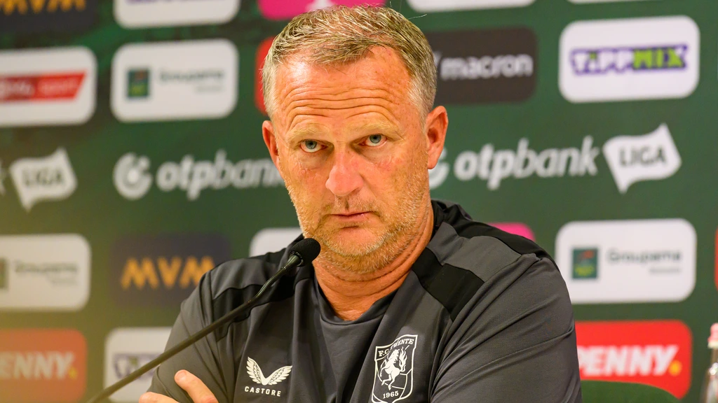 FC Twente moet volgens Van den Brom leren omgaan met Europese voetbalwetten