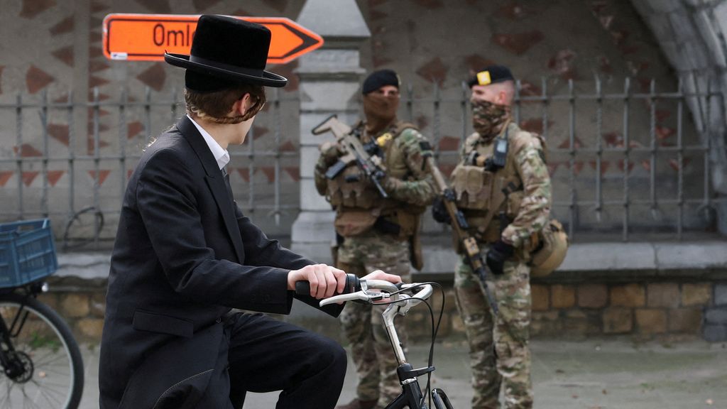 Terrorismeonderzoek naar minderjarig duo om brand in Joodse wijk Antwerpen