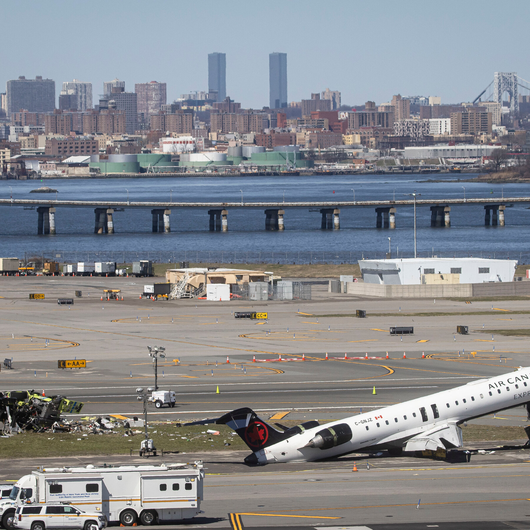 Communication Failures Played Role in Deadly Crash at LaGuardia, N.T.S.B. Says