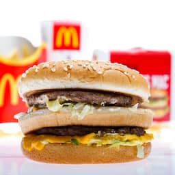 Hogere winst McDonald's in eerste kwartaal door onder meer grotere burgers