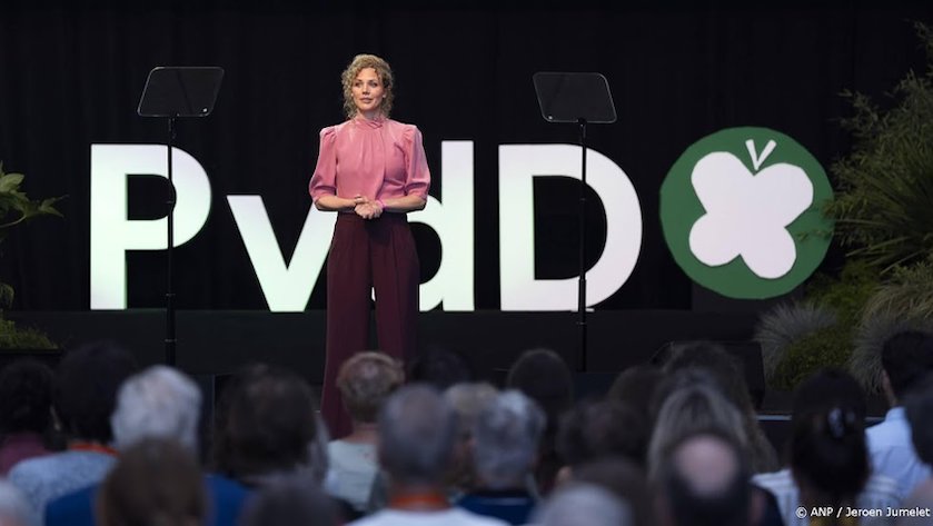 Nieuwe PvdD-leider Teunissen wil opkomen voor dieren én mensen