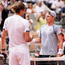 Zverev biedt Jesper de Jong excuses aan voor Frenkie-uitspraak op Roland Garros