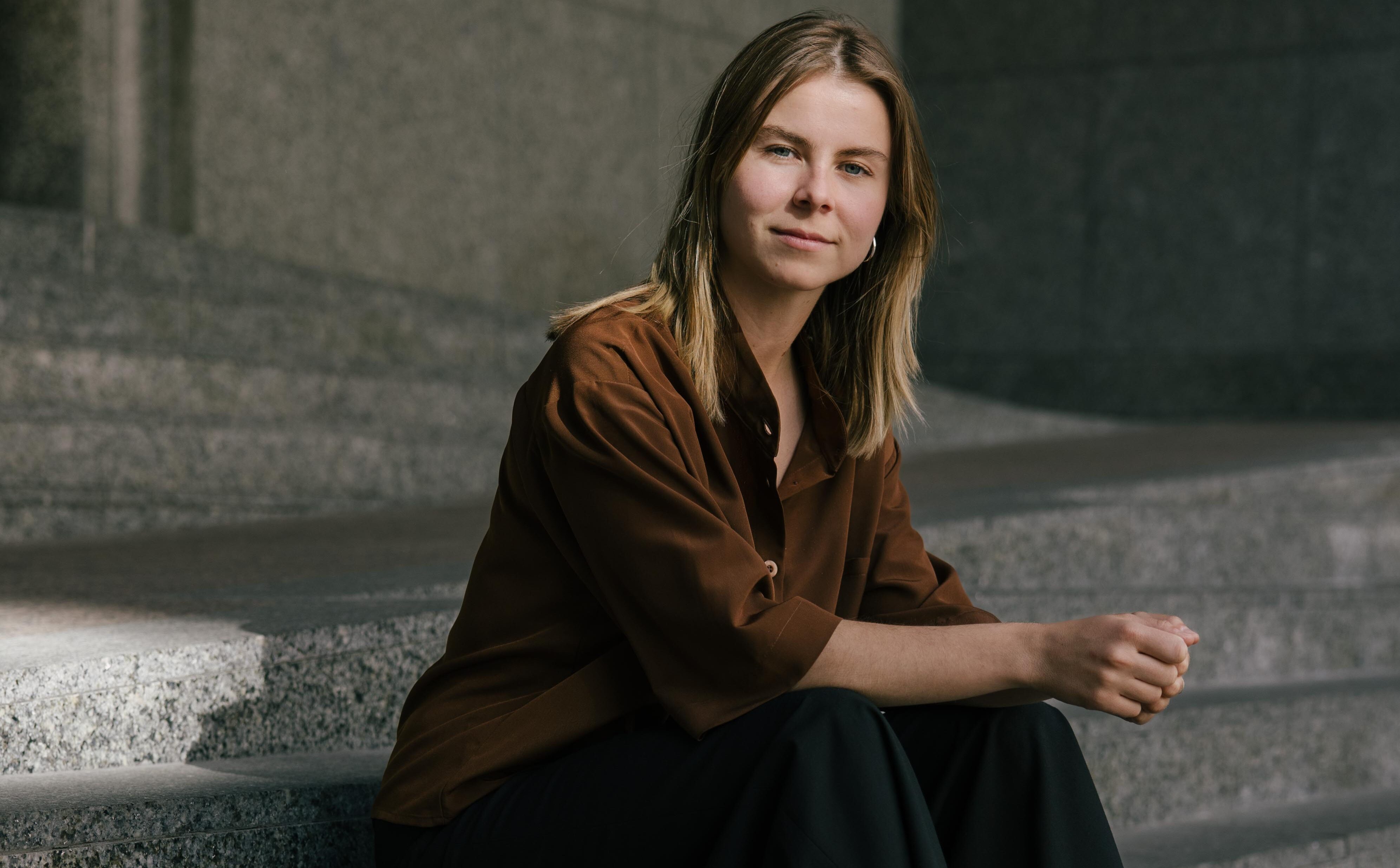 Moeders verdienen 8 procent minder na een kind, vaders juist meer