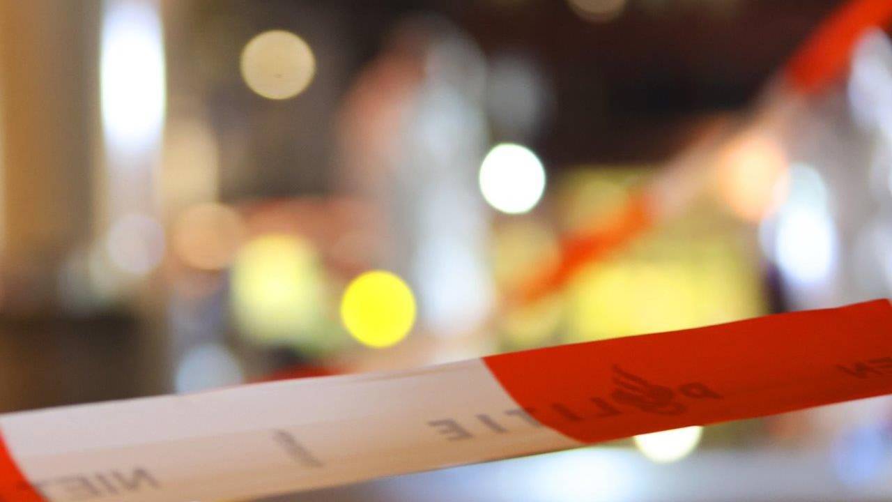 Mannen zwaargewond bij steekpartij na uit de hand gelopen caféruzie