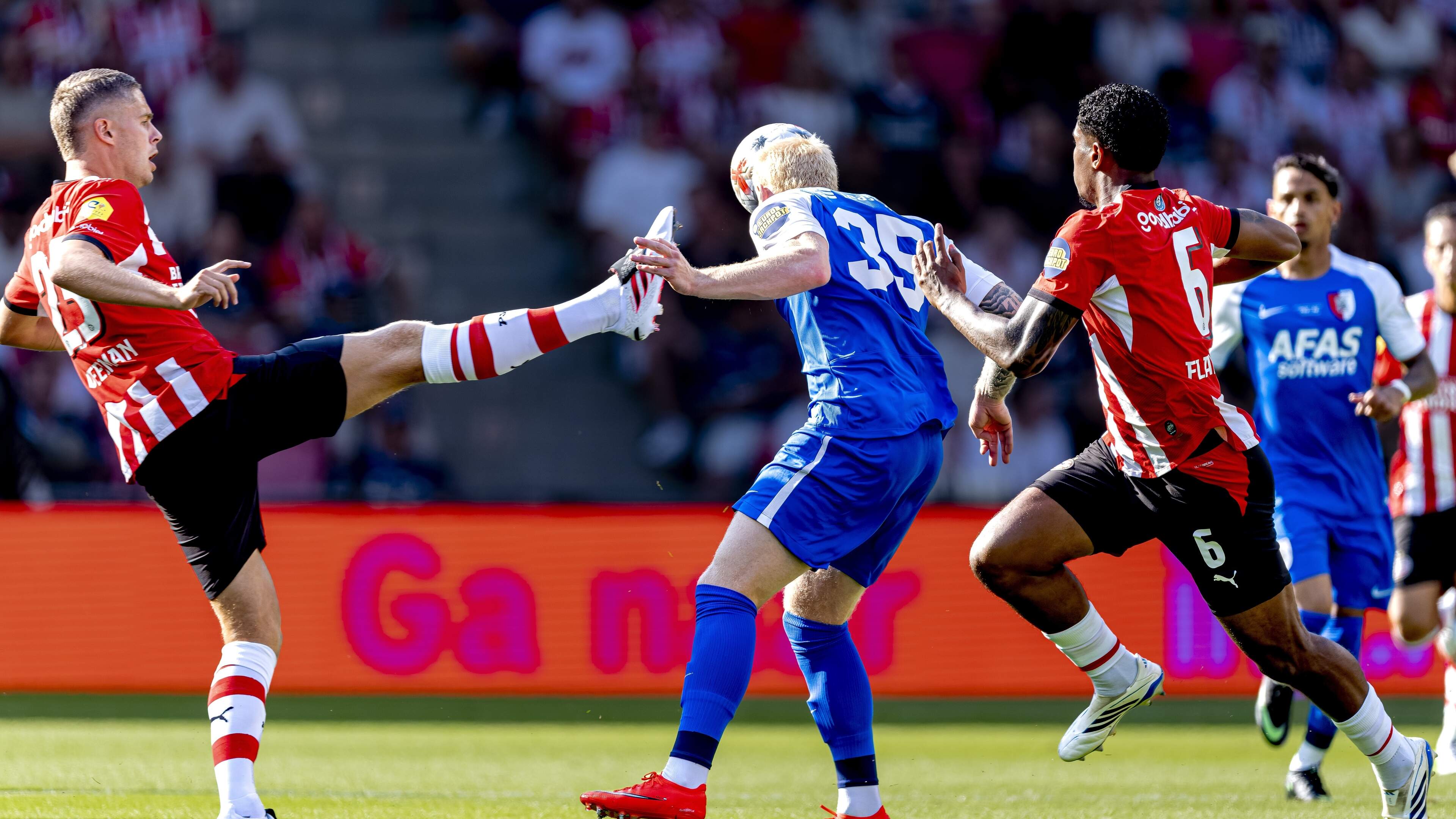 Joey Veerman en PSV niet akkoord met schikkingsvoorstel aanklager KNVB na rode kaart in Johan Cruijff Schaal