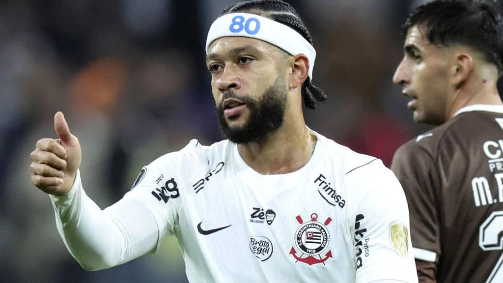 Depay maakt weer minuten voor Corinthians, Oranje-spits speelt een helft mee