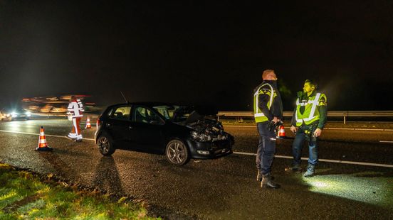 Bestuurder slaat op de vlucht na aanrijding