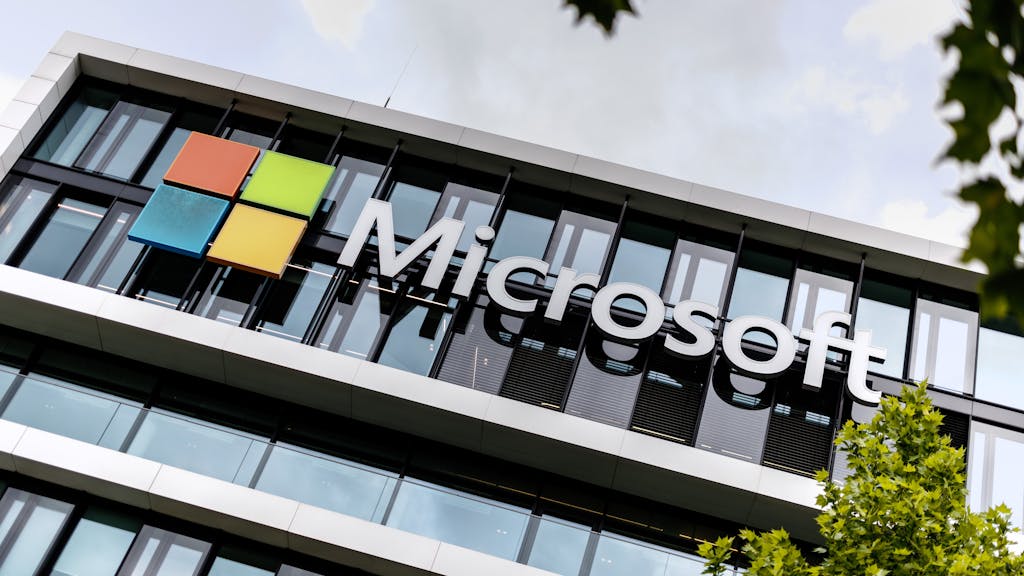 Microsoft breidt samenwerking met Franse AI-start-up Mistral fors uit