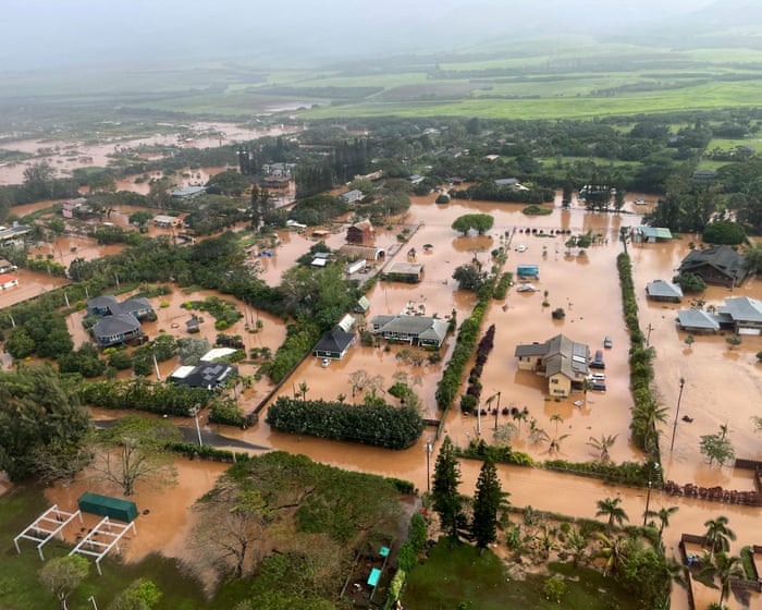 Hawaii urges residents to ‘leave now’ amid worst flooding in over 20 years