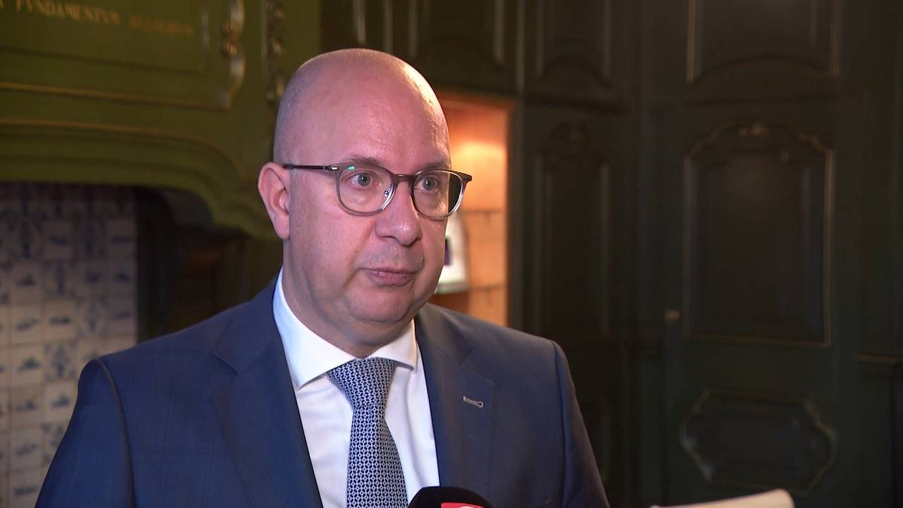 Burgemeester Mikkers over coronamaatregelen: 'Dat dat pijn deed erken ik'