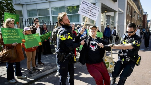 Aanpassing asielnoodmaatregelenwet verworpen na tegenstem OPNL