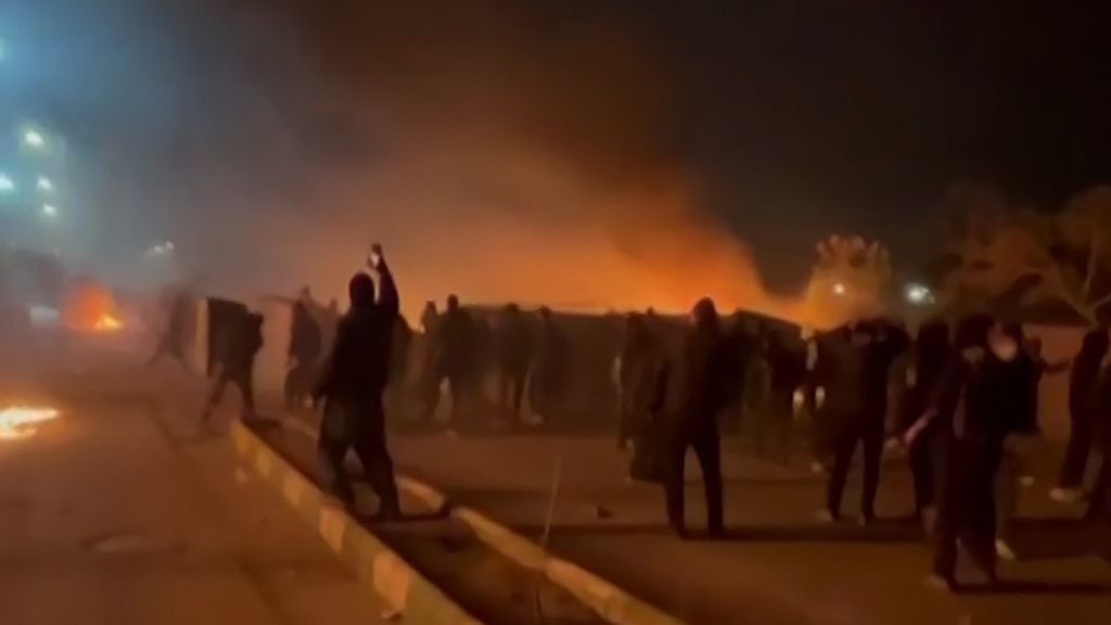 Vrees voor duizenden doden in Iran, Trump zegt dat hulp onderweg is