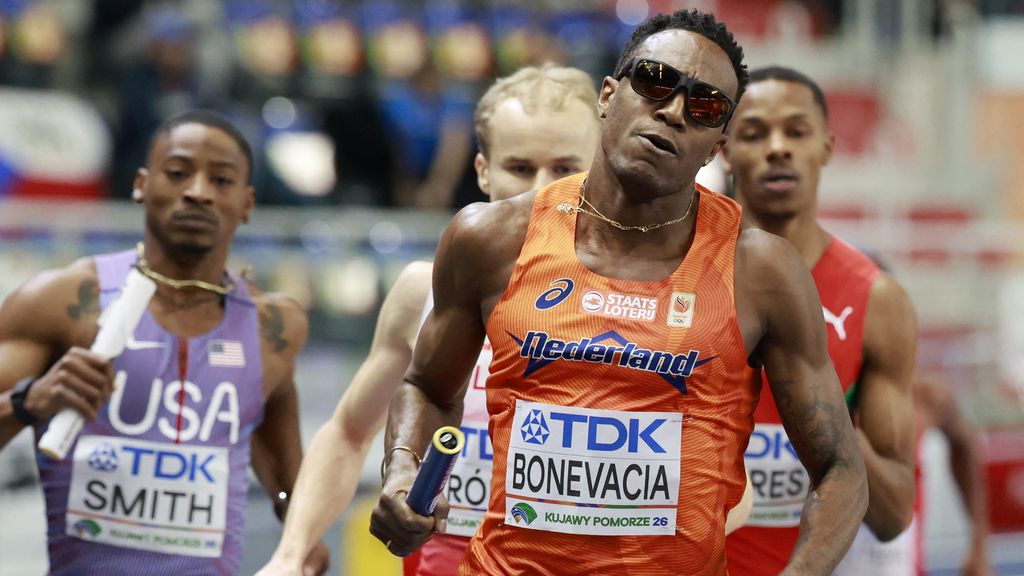 Estafettemannen met snelste tijd naar finale WK indoor, sterk begin Dokter op vijfkamp