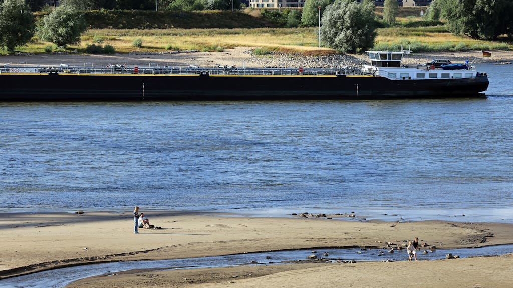 Waterstanden historisch laag, tarieven voor binnenvaart schieten omhoog