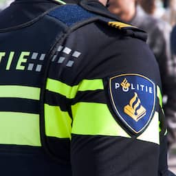 Verwarde man vuurt op agenten en schiet daarna zichzelf neer in Nijmegen
