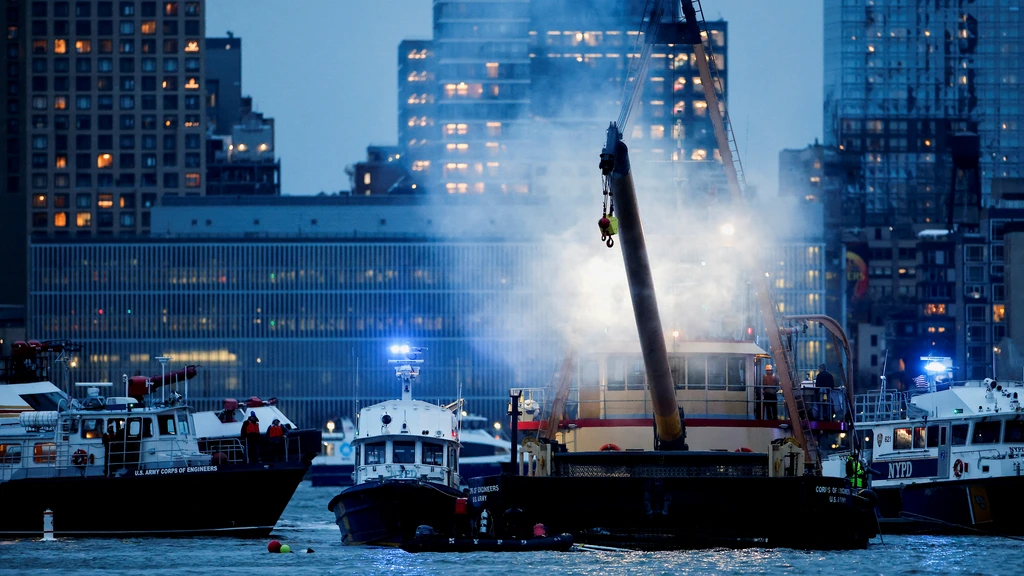 Vogels waarschijnlijk oorzaak helikoptercrash New York waarbij Spaans gezin omkwam