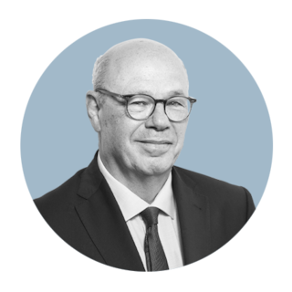 De eerste en enige onder­zeese rotonde ter wereld: Martin Bril was meteen in zijn gele Volvo gestapt