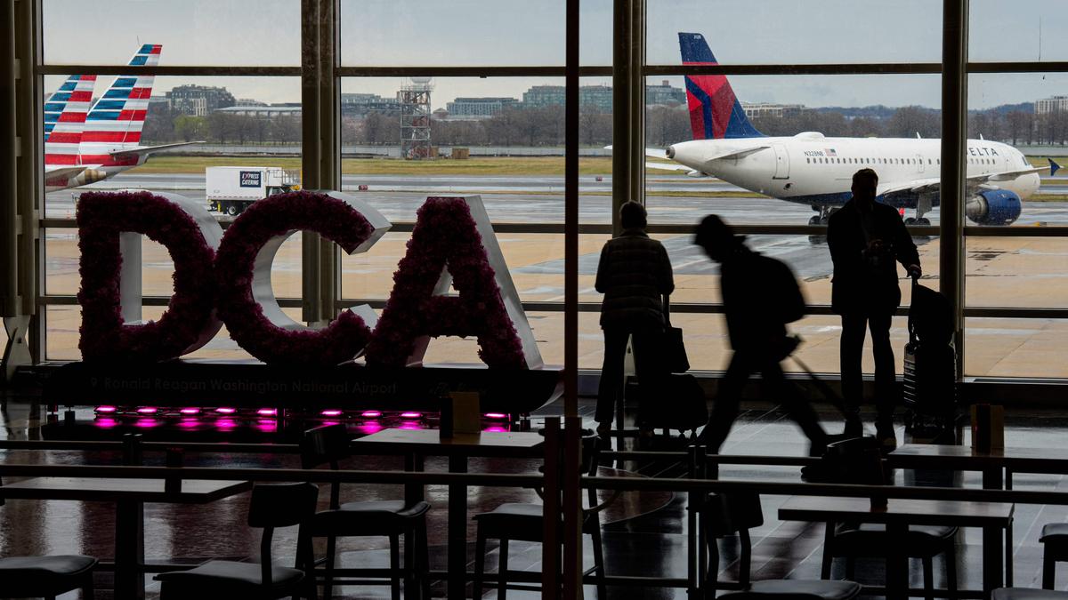 Flight cancellations and delays continue after U.S. storms dump snow in the Midwest and head east
