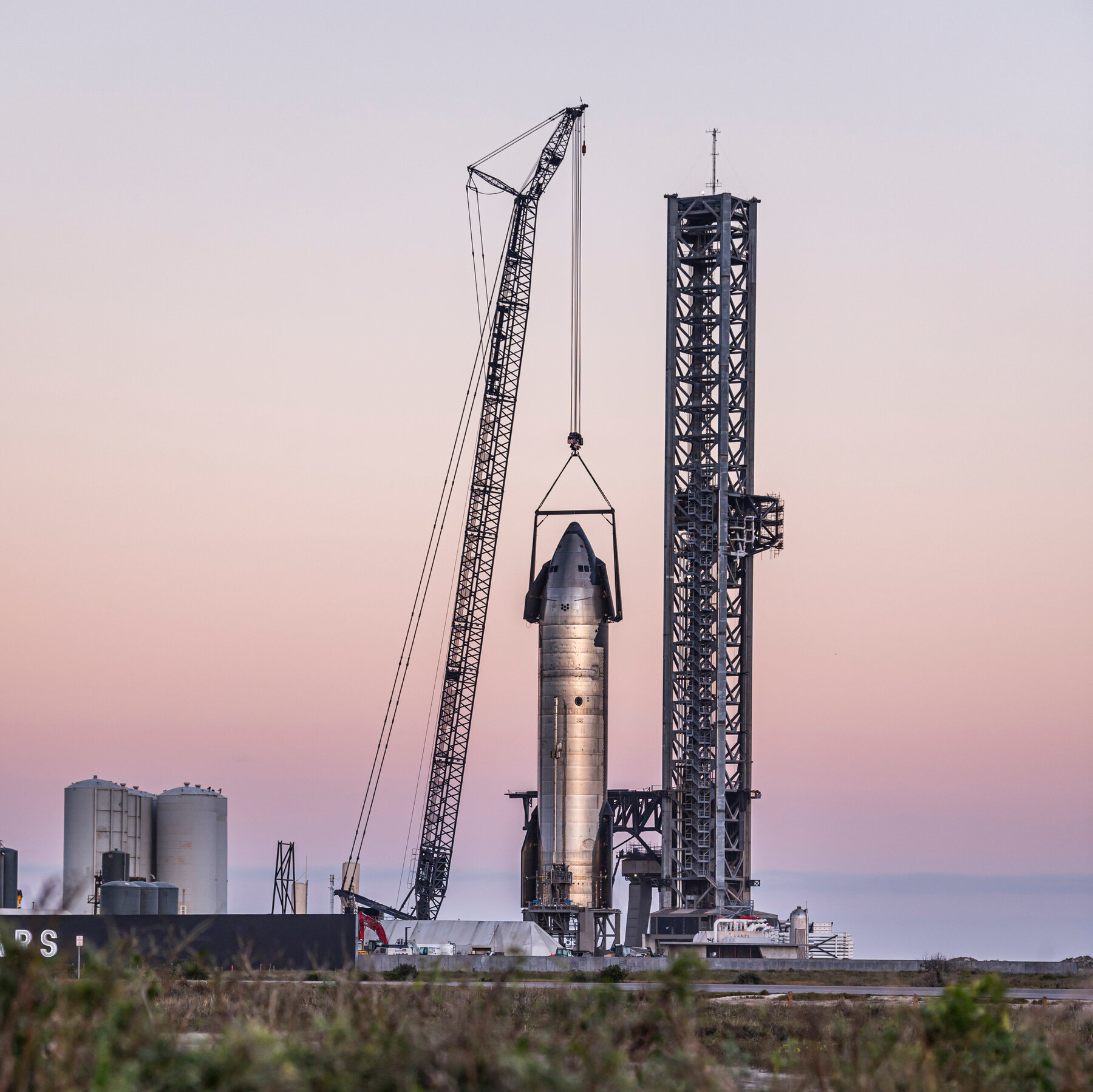 How Banks Battled for $1 Billion in Fees From SpaceX Listing