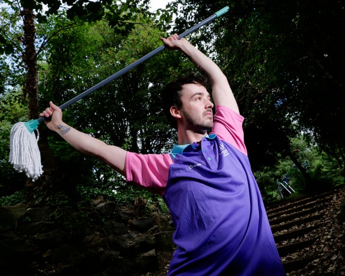 ‘It’s OK to mess around’: how ‘mop man’ stole the show at Glasgow’s Commonwealth Games