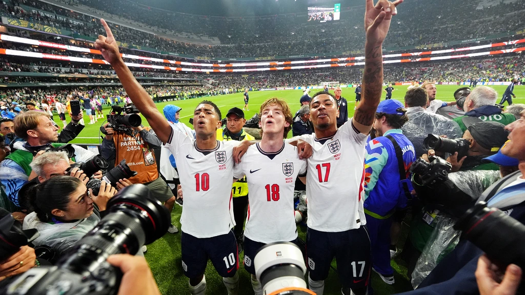 Engeland houdt met tien man stand in thriller tegen Mexico