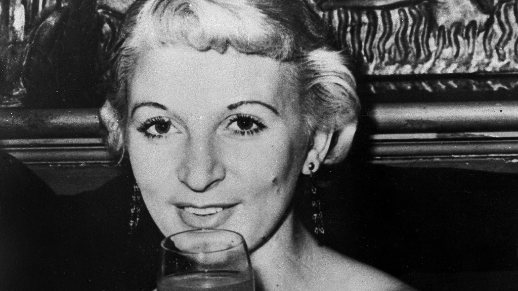 Vrouw die in 1955 werd opgehangen krijgt alsnog lagere straf van koning Charles