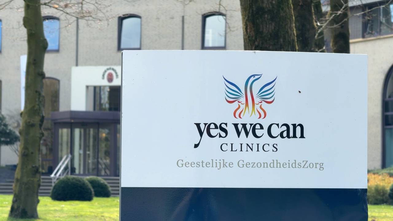 Britse krant spreekt 13 jongeren over mishandeling bij Yes We Can Clinics