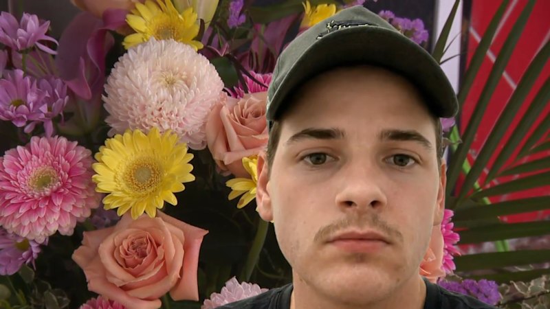 Hunt for 15-year-old continues after man fatally stabbed on Central Coast