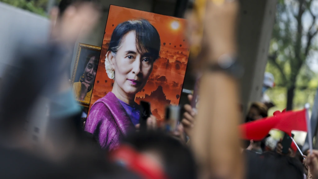 Oud-leider Myanmar Aung San Suu Kyi van cel naar huisarrest