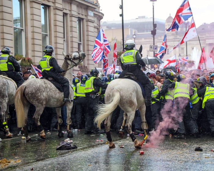 Far-right activists barred from UK before Tommy Robinson rally