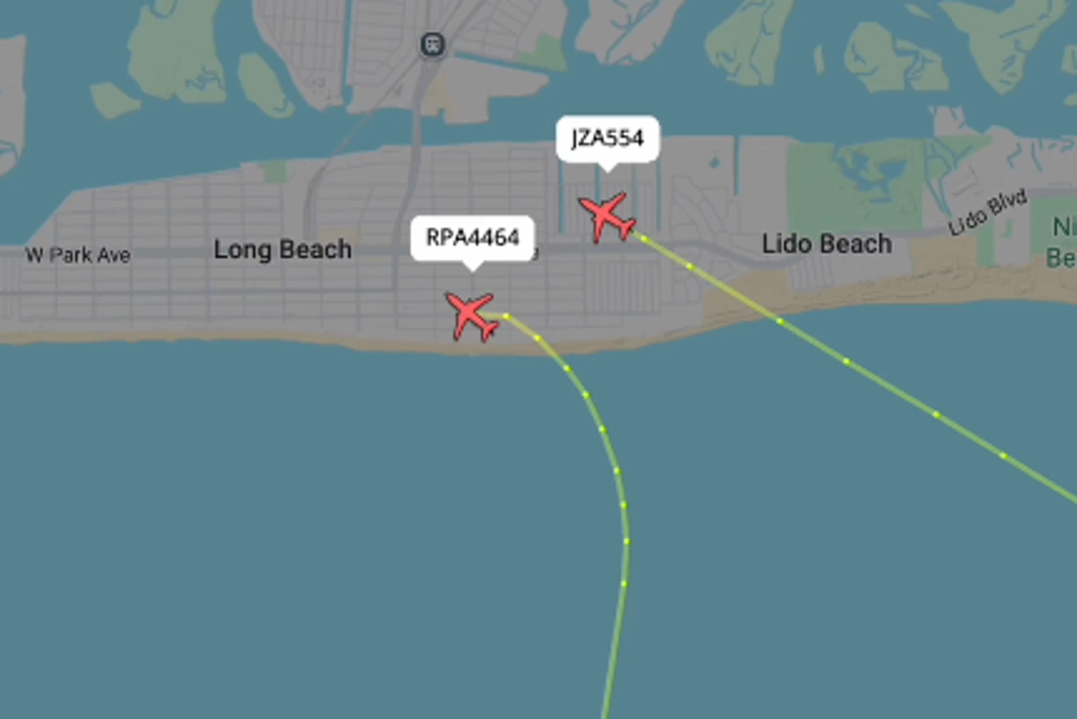 Listen: JFK air traffic control averts near miss between two planes
