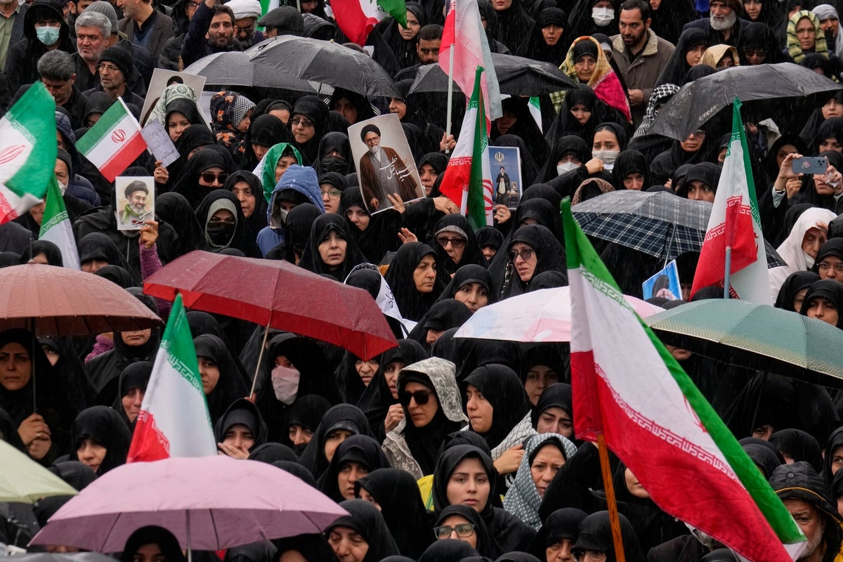 Iran threatens world tourism sites after death of another Iranian leader