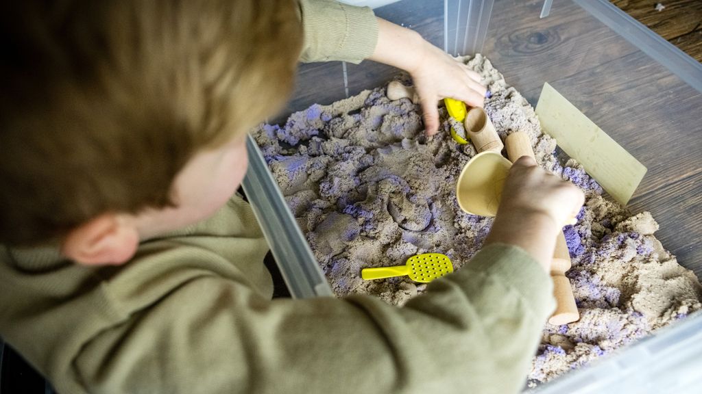 Speelzand met asbest: risico meestal verwaarloosbaar, maar nog steeds onwenselijk