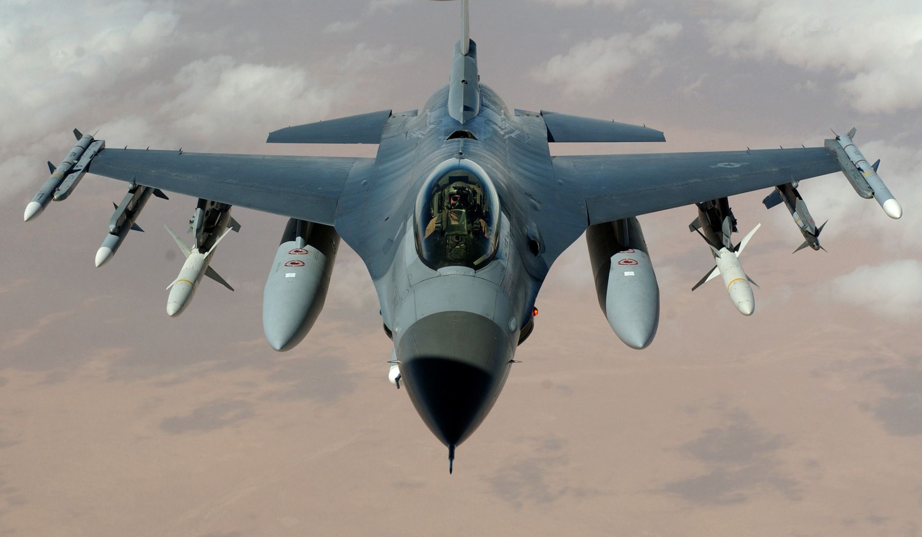 Iran vuurt op Jordanië, VS en Saoedi-Arabië treffen Irak