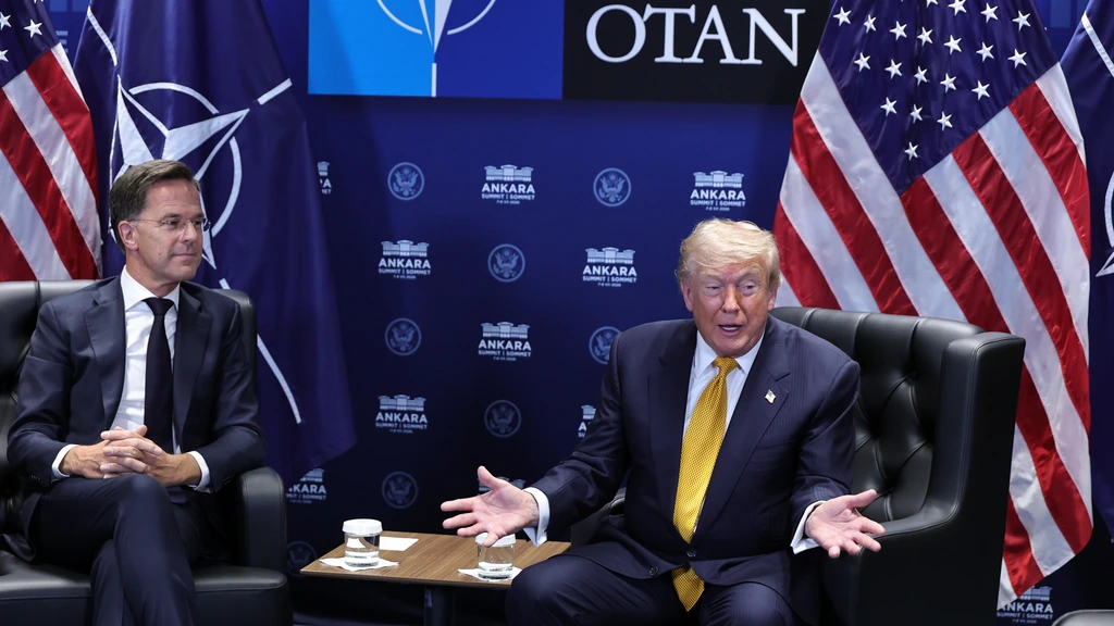 Trump verklaart overeenkomst met Iran voorbij: 'Het is tuig'