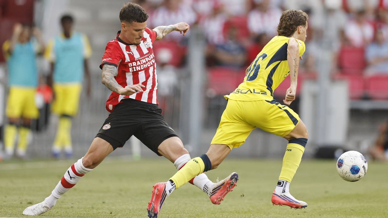 PSV op fandag hard onderuit in oefenduel tegen Villarreal