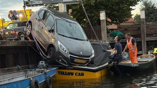 Haar auto belandde op Egberts boot, maar hoe dat kon blijft een raadsel