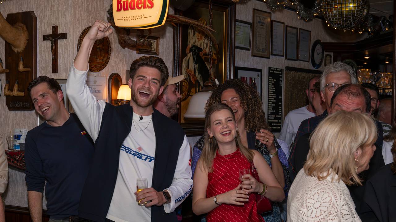 Dorpskroeg gaat los na overwinning Frank van Leeuwen in Slimste Mens