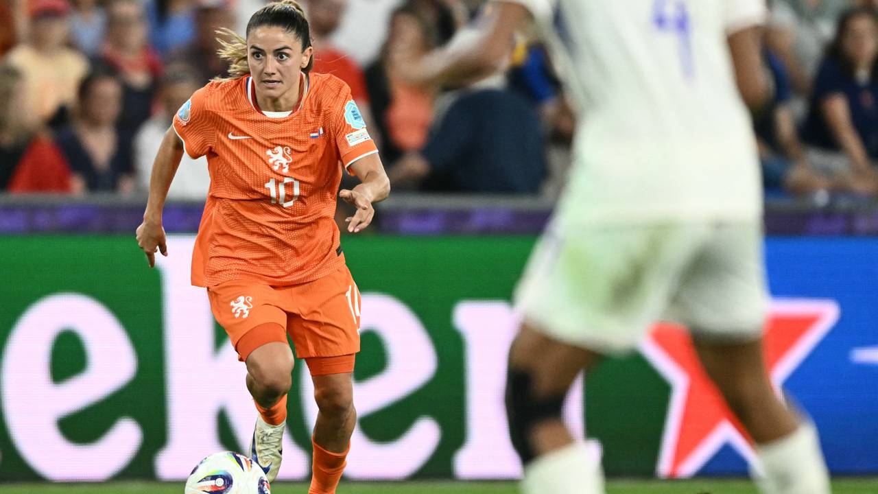 Van de Donk durft na blessures nog niet aan WK voetbal te denken