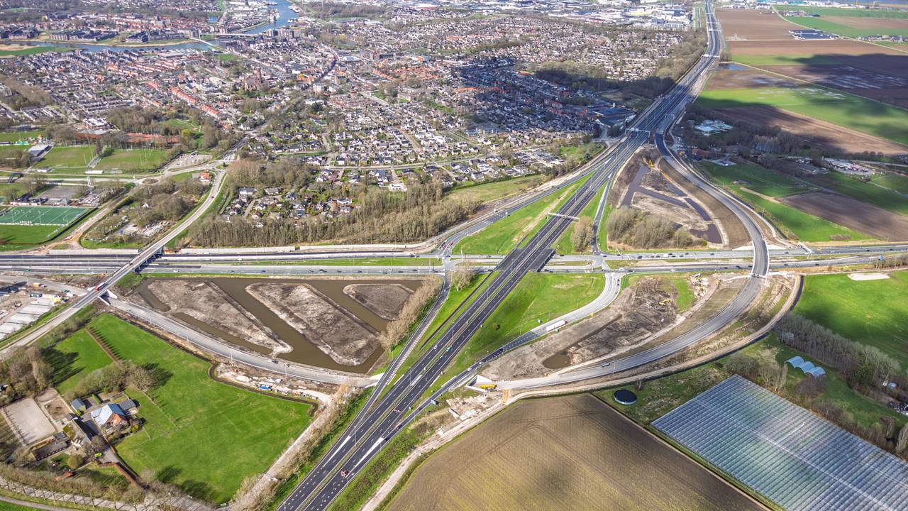 Nieuw stuk snelweg bij Hooipolder - na picknick - nu open voor verkeer