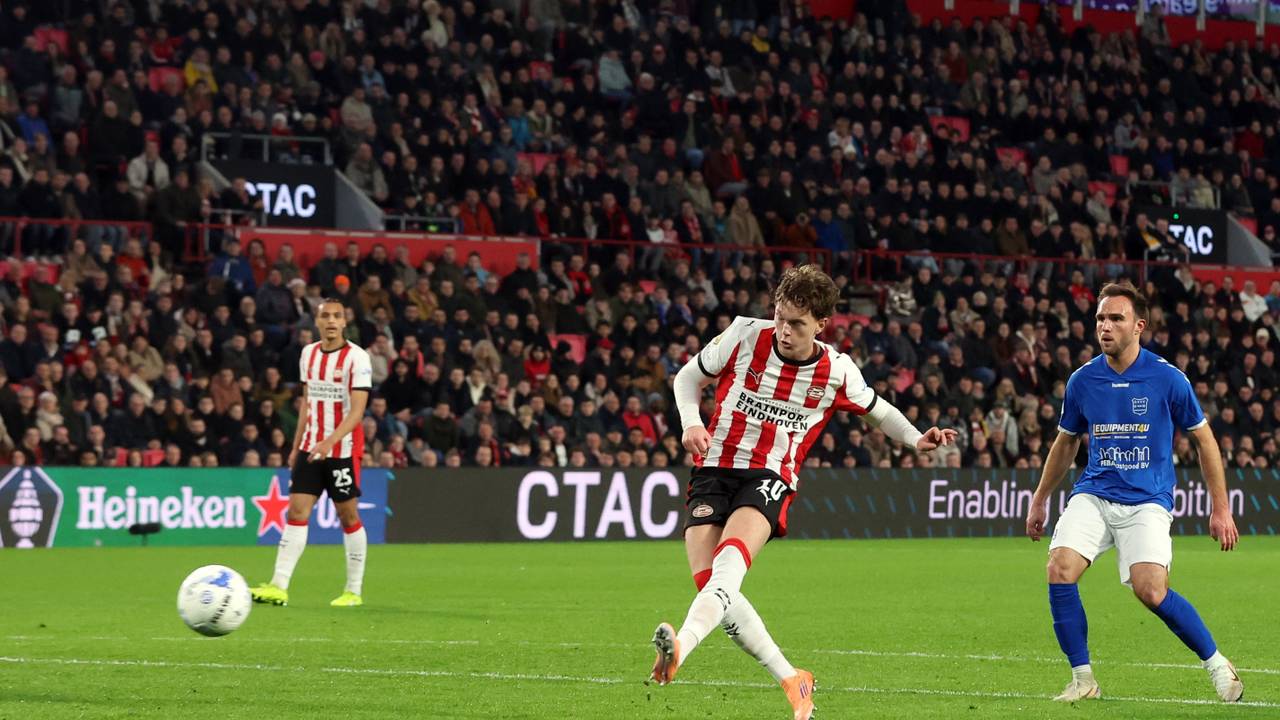 Hoop voor PSV-sjaaltjesverkoper: rechter geeft gemeente tik op de vingers